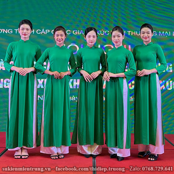 Áo dài Xanh rêu quần trắng