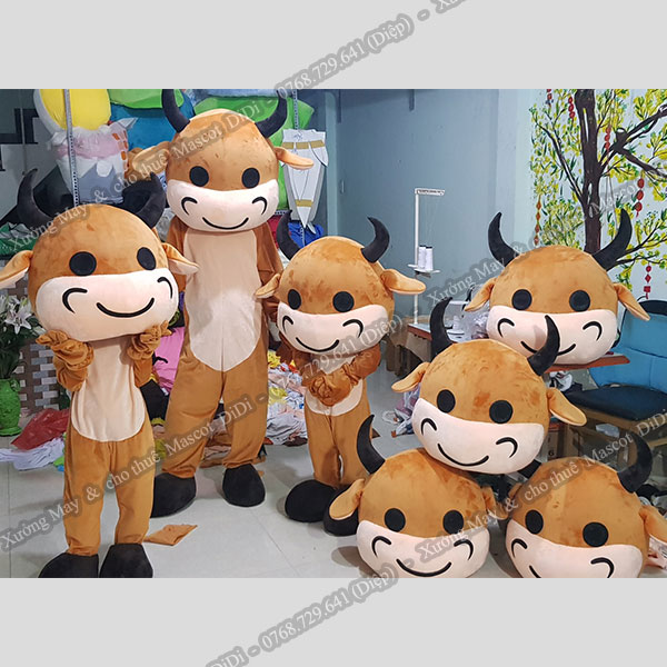 Mascot Con bò